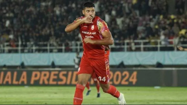 Selebrasi pemain Peris Solo, Ricardo De Lima saat lawan Persija di babak perebutan juara ketiga Piala Presiden 2024, Sabtu (3/8/2024) malam WIB. (Sumber: TRIBUNNEWS/Nursina)